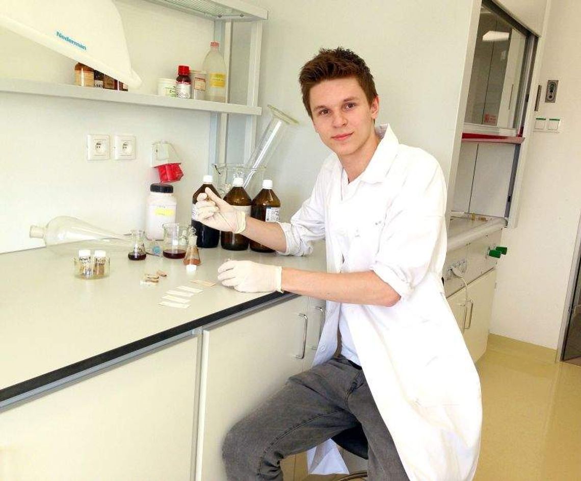 Lek na Alzheimera. Obiecujące odkrycie 18-latka z Lublina Lek na Alzheimera. Obiecujące odkrycie 18-latka z Lublina