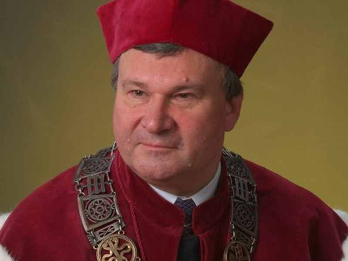 Lekarz Andrzej Drop nowym rektorem Uniwersytetu Medycznego Lekarz Andrzej Drop nowym rektorem Uniwersytetu Medycznego