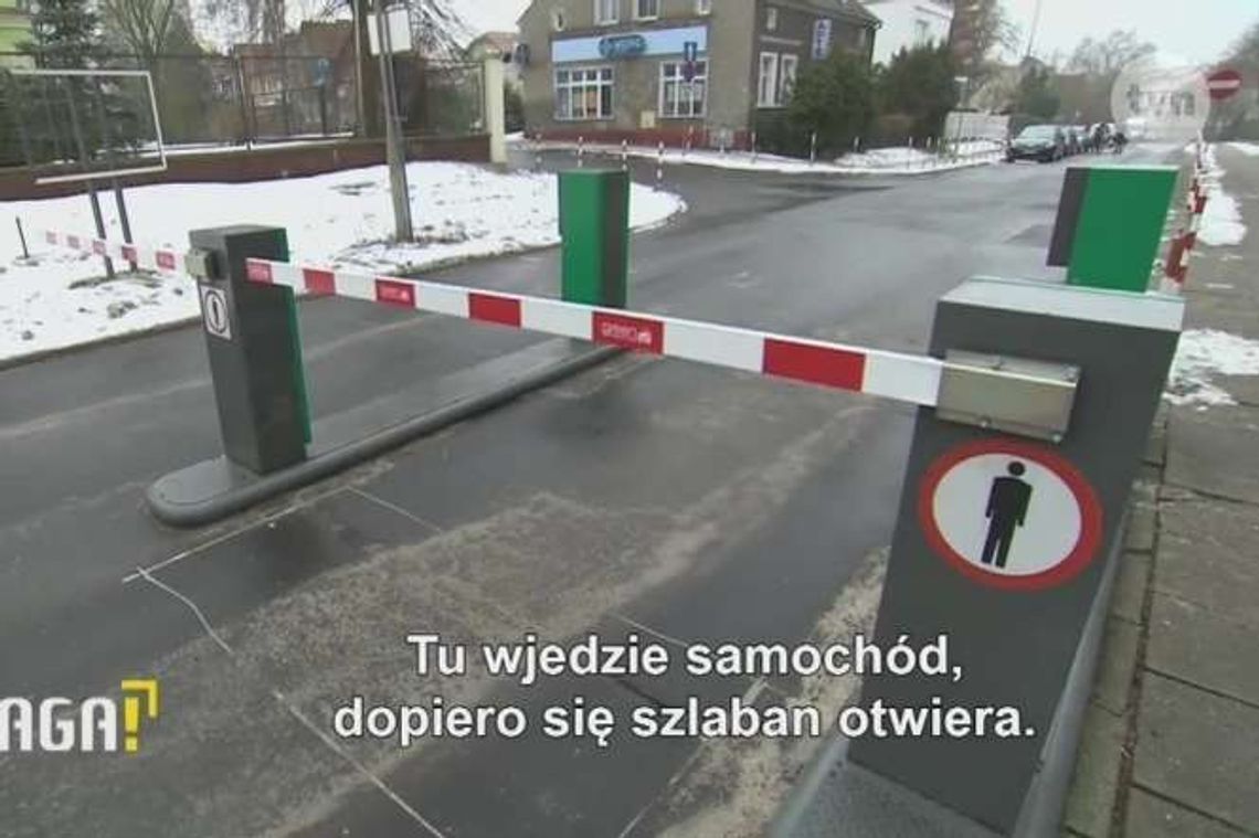 Lekarz musiał wyłamać szlaban, jechał do zawału. Dlaczego portier go nie podniósł?