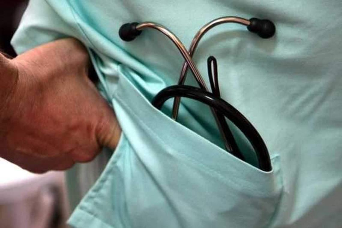 Lekarz odpiera zarzuty: Nie przyjąłem pieniędzy, ryb i miodu Lekarz odpiera zarzuty: Nie przyjąłem pieniędzy, ryb i miodu