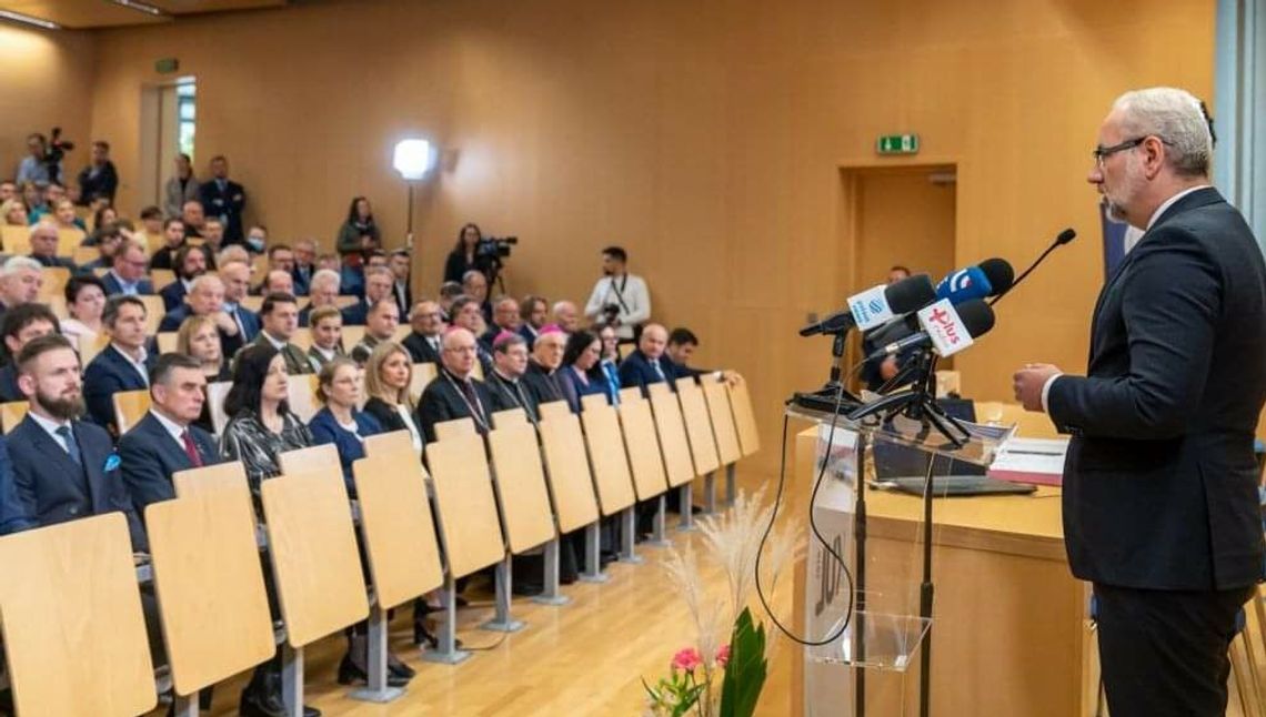 Lekarz po KUL będzie znał Biblię. Kontrowersje wokół programu studiów lekarskich w katolickiej uczelni