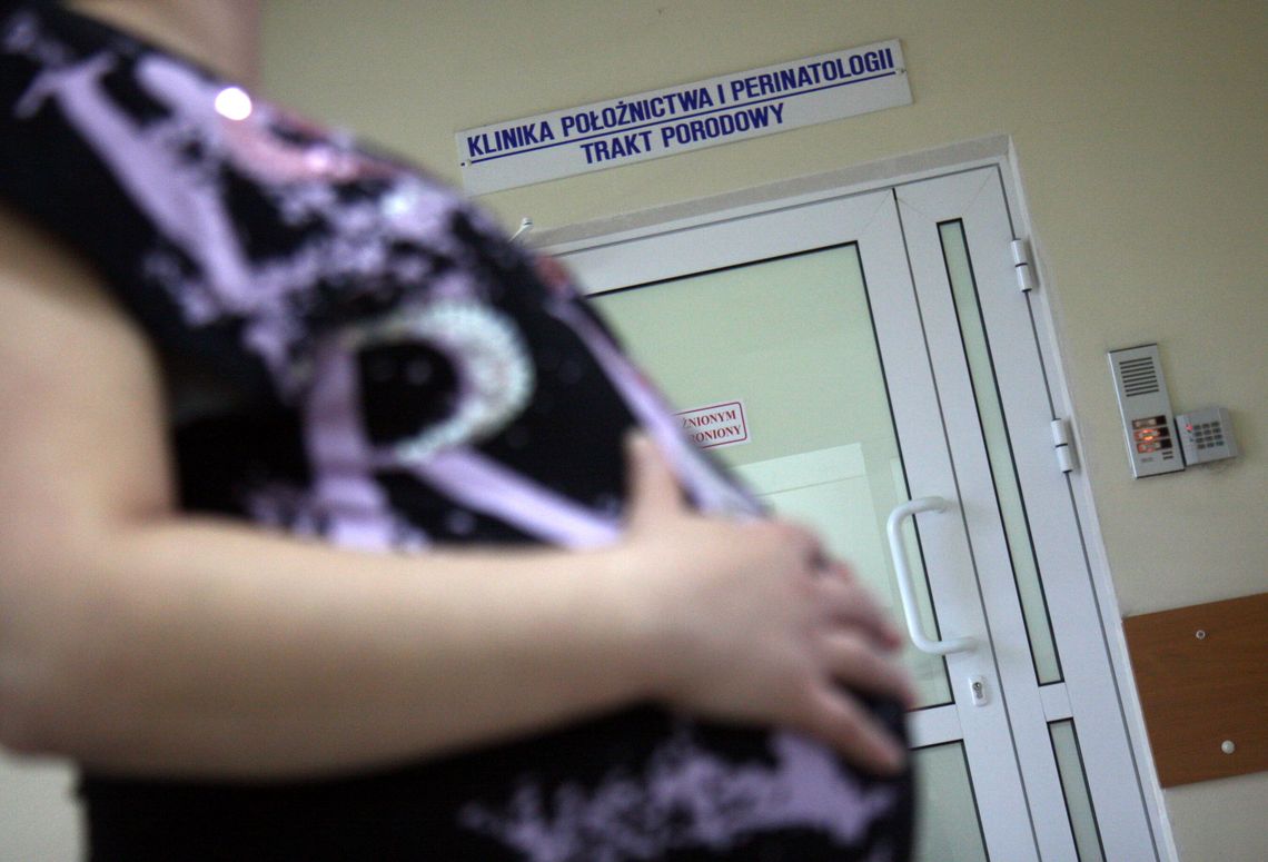 Lekarze apelują, minister obiecuje, a kobiety rodzą bez znieczulenia Lekarze apelują, minister obiecuje, a kobiety rodzą bez znieczulenia