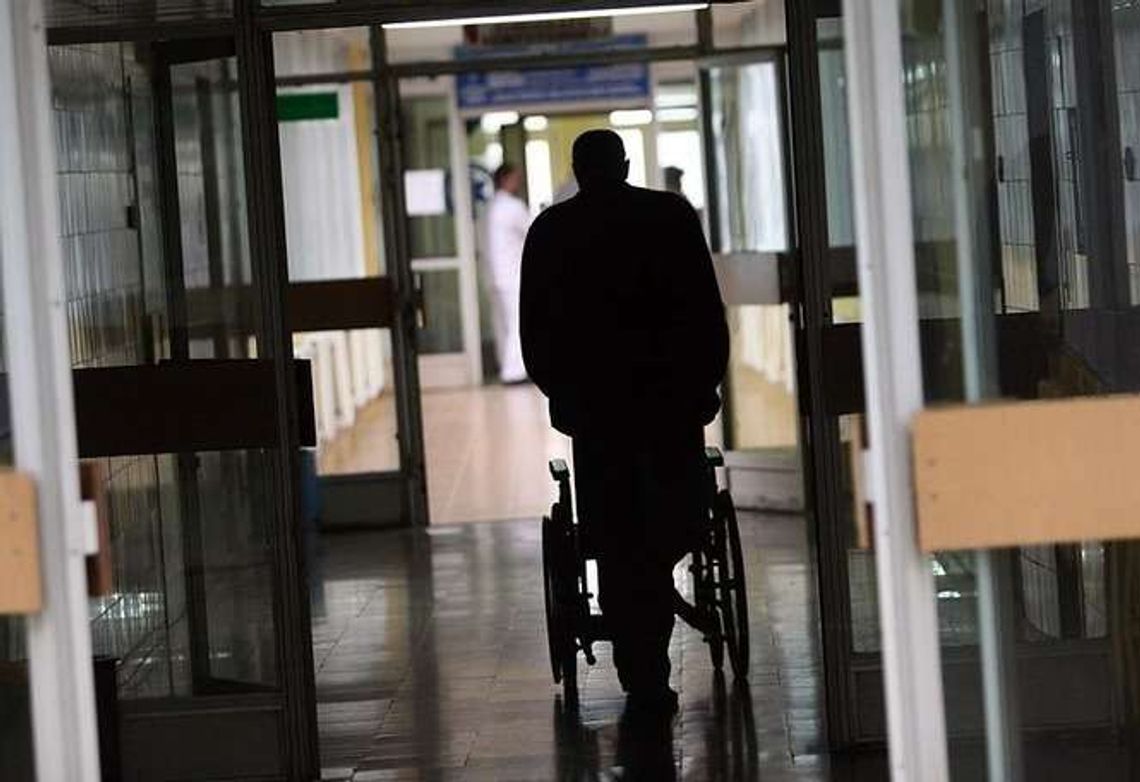 Lekarze mieli wolne, nikt nie powiadomił pacjentów. "Mama czekała na wizytę pół roku"