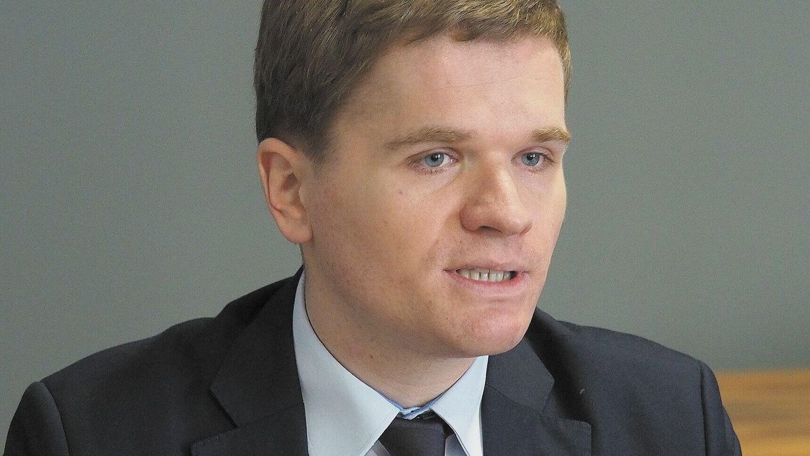 Lekarze żegnają się ze szpitalem. Dyrektor odpowiada