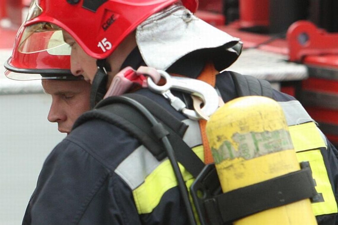 Leopoldów: Samochód wjechał pod pociąg