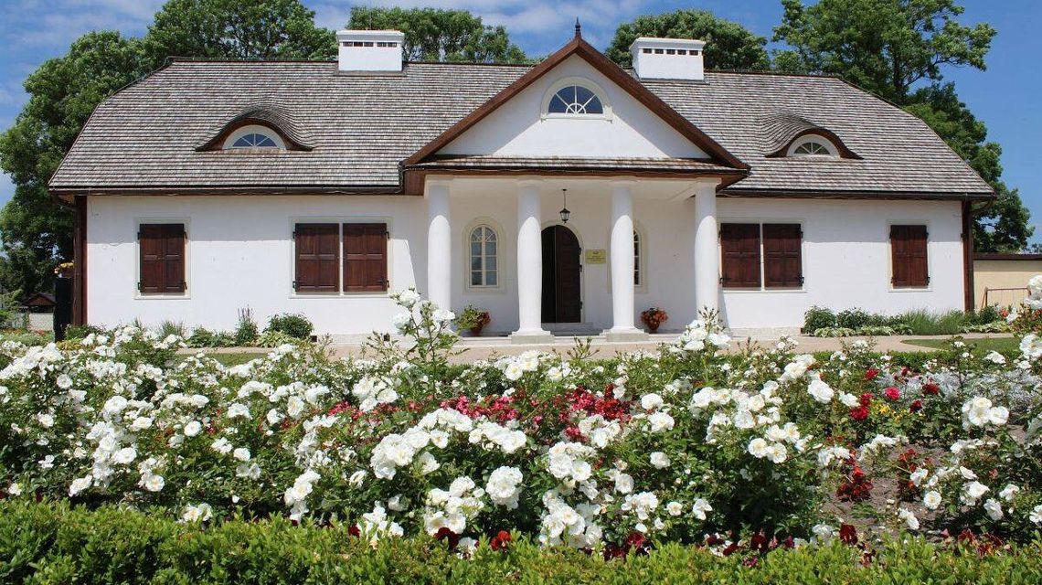 Lepiej niż w urzędzie. Cywilne śluby w uroczym dworku. Nie trzeba dopłacać