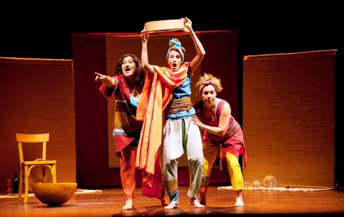 Les Tisseuses d\'étoiles w Czarnym Tulipanie