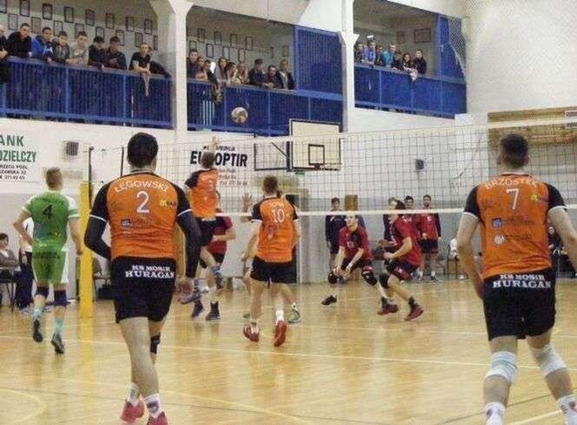 Lesan Halinów – Huragan Międzyrzec Podlaski 1:3 Lesan Halinów – Huragan Międzyrzec Podlaski 1:3