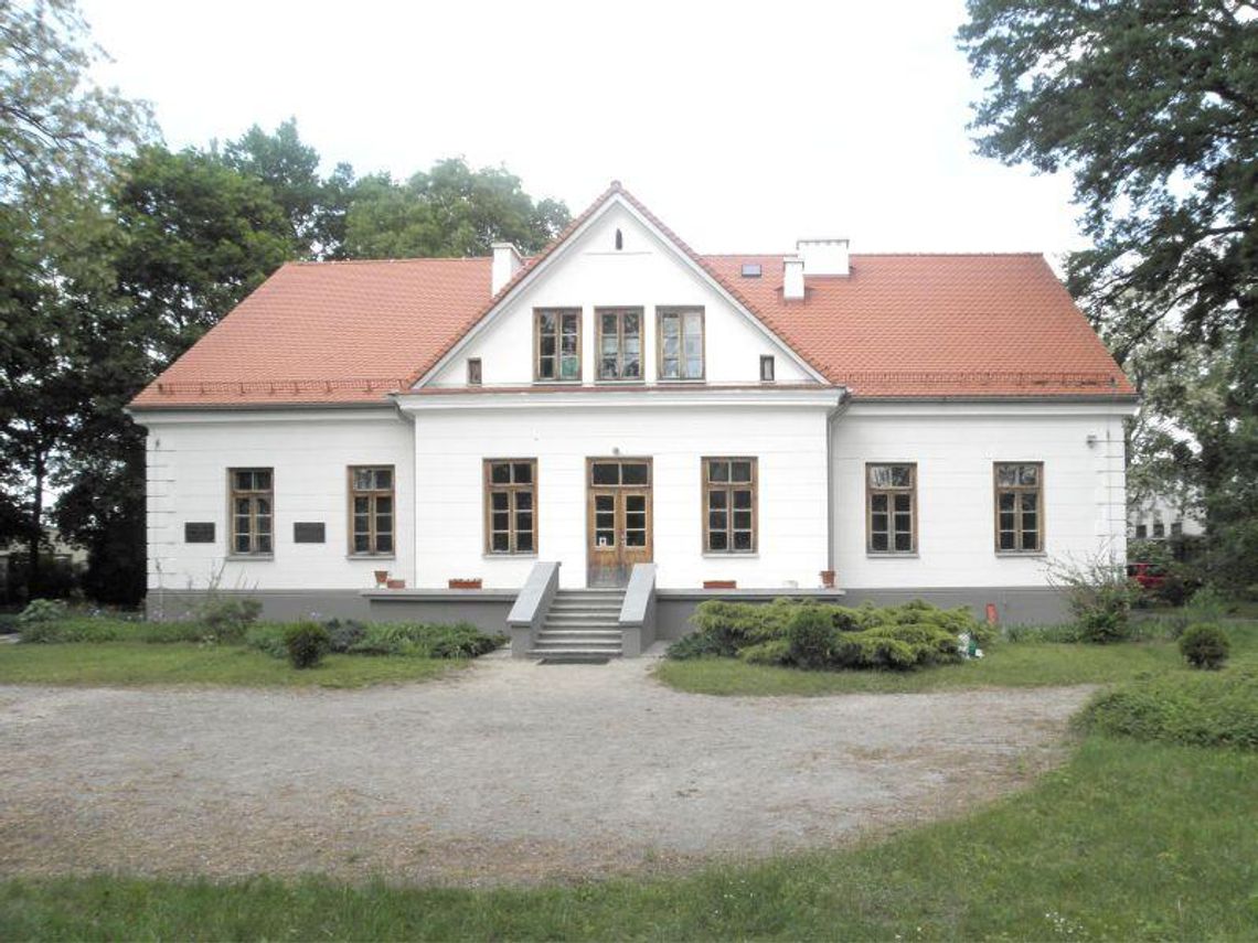 Letnie zajęcia w MDK w Puławach skonfliktowały rodziców