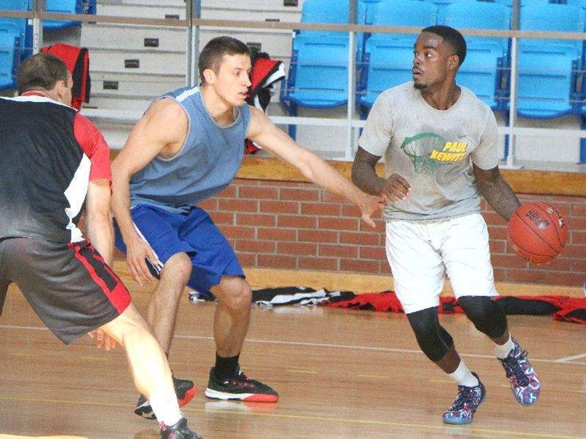 Lewandowski, Allen i Billing po raz pierwszy trenowali z Wikaną-Startem. Zespół wyjechał na obóz