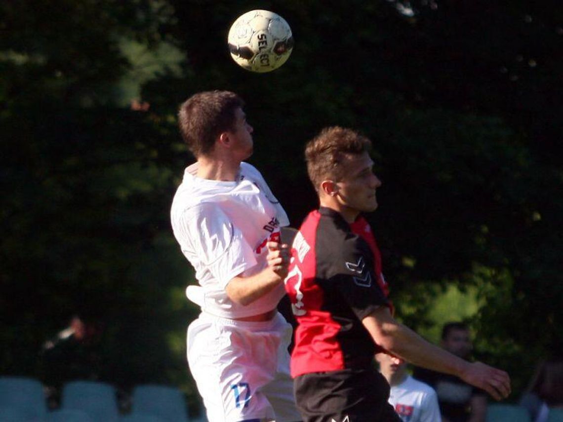 Lewart Lubartów - Roztocze Szczebrzeszyn 2:3, Stal Poniatowa - Orion Niedrzwica 2:1
