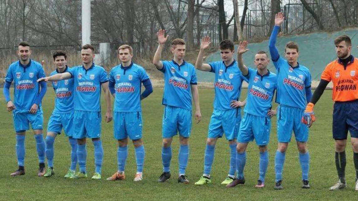 Lewart – Powiślak 0:0. Obijali słupki i poprzeczki