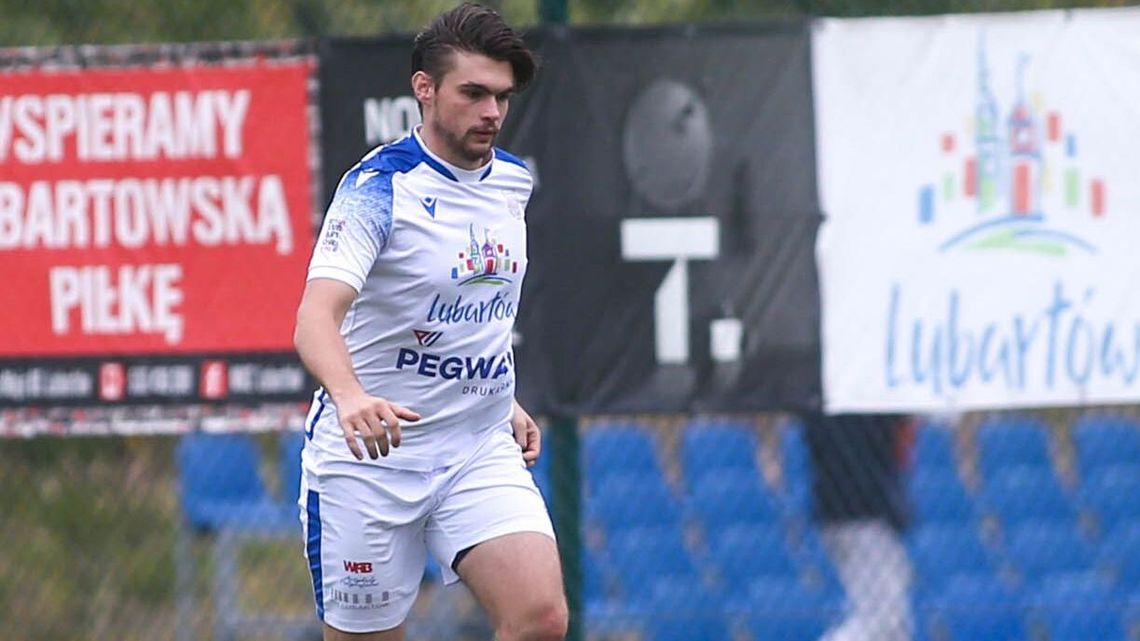 Lewart pudłował na potęgę, ale pokonał Kryształ. Nowi piłkarze w obu drużynach