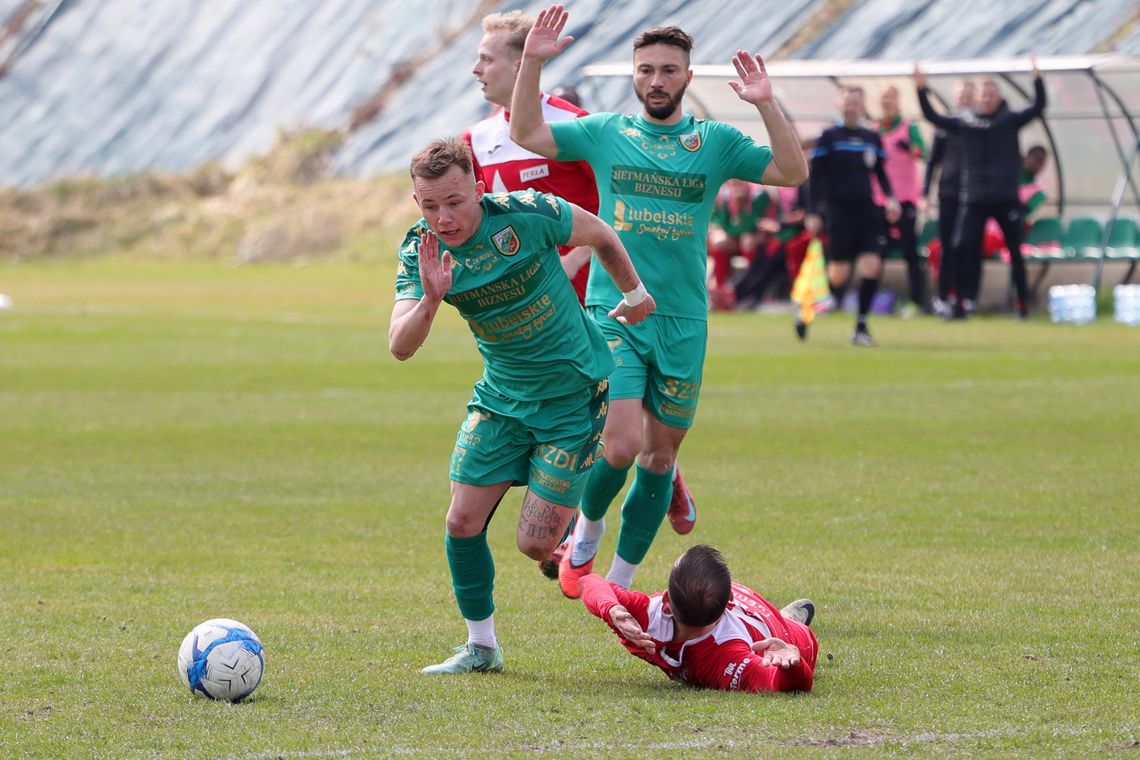 Lewart zgubił punkty w meczu z outsiderem, Hetman Zamość skorzystał z okazji i ostro postrzelał