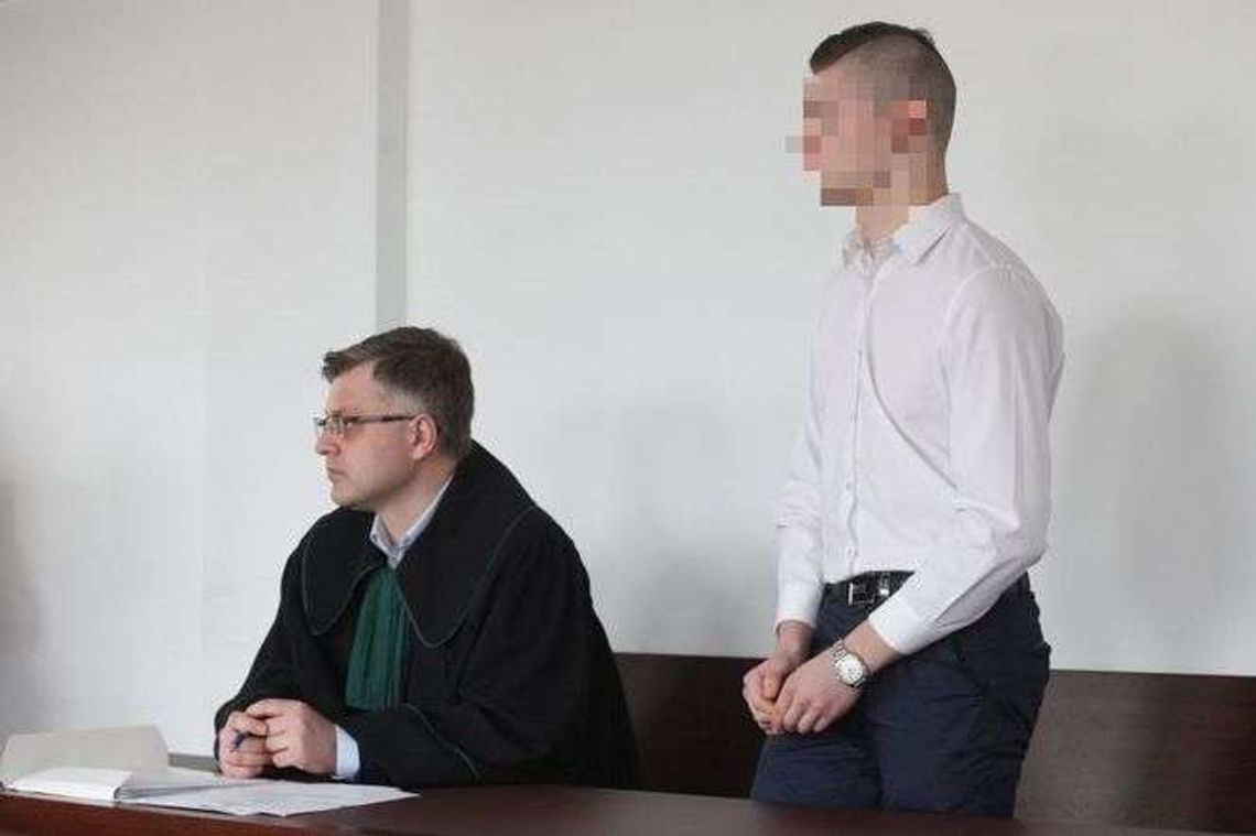 Licealista uderzył kolegę drewnianą kolbą. Czaszka pękła. Mógł stracić życie