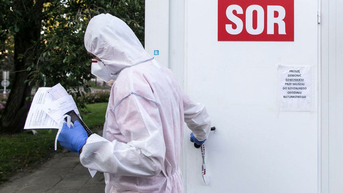 Liczba zakażeń koronawirusem w Polsce rośnie. Dzisiaj to 2292 osoby. Zmarło 27 chorych