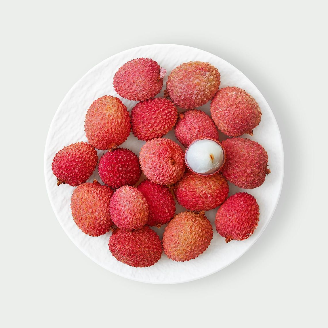 Liczi – egzotyczny owoc o delikatnym smaku i rosnącej popularności