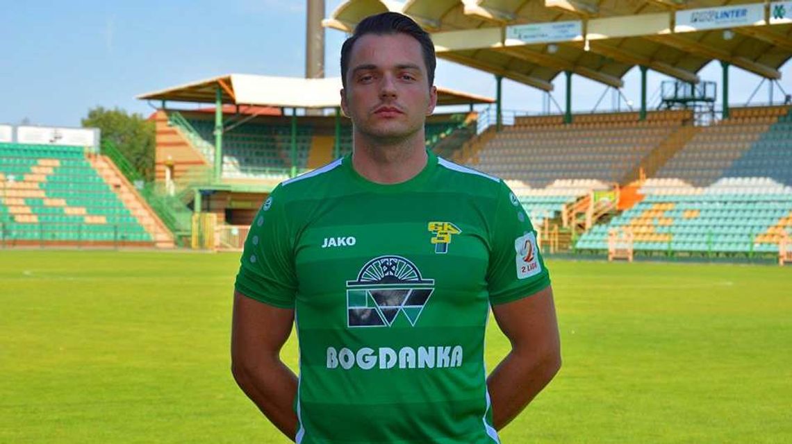 Lider nadal się zbroi. Nowy obrońca w Górniku