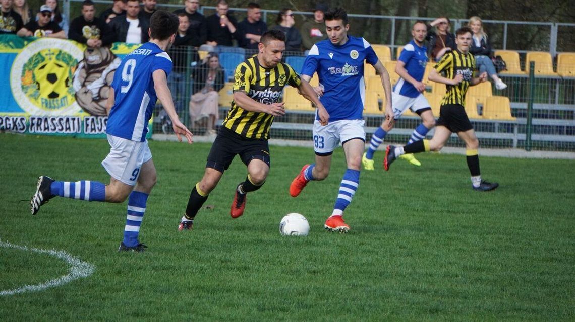 Lider odskoczył czołówce. Wyniki Keeza chełmskiej klasy okręgowej Lider odskoczył czołówce. Wyniki Keeza chełmskiej klasy okręgowej