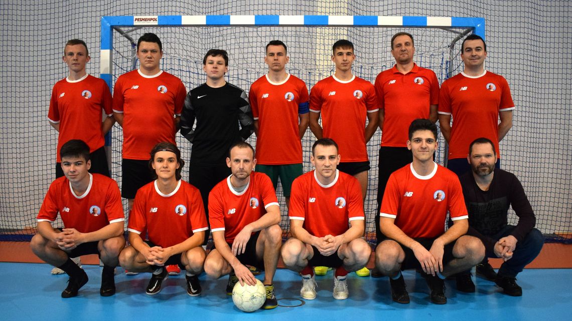 Lider Powiatowej Amatorskiej Ligi Futsalu pokonany