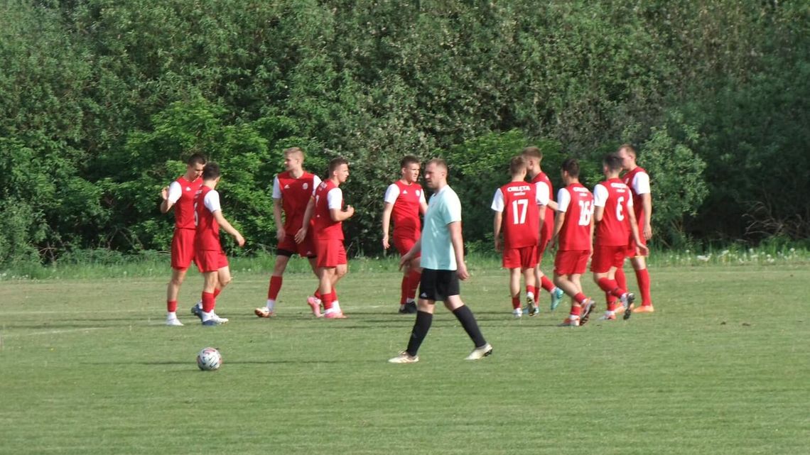 Lidera nie oddali, czyli Orlęta Łuków w derbach lepsze od ŁKS Łazy