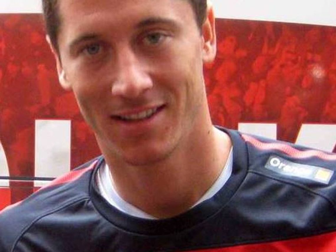 Liga Mistrzów: Real - Manchester 1:1, Szachtar - Borussia 2:2. Lewandowski znów trafił