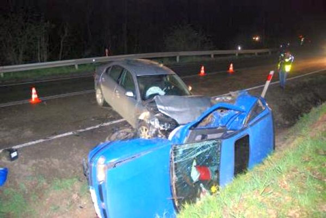 Liśnik: Zderzenie trzech aut. 5 osób w szpitalu