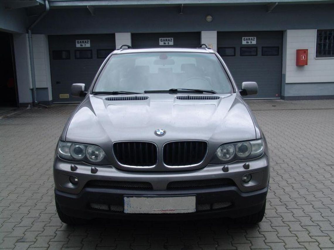 Liszna: Strażnicy zatrzymali BMW skradzione w Niemczech