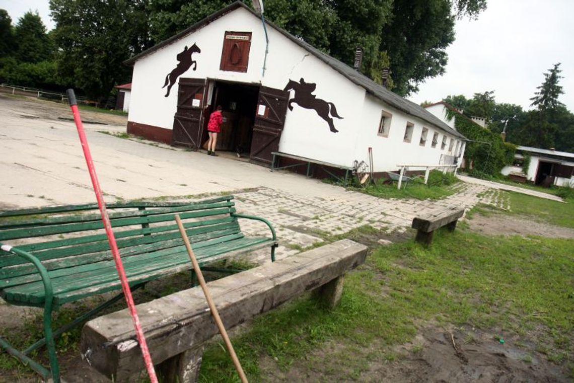 LKJ: Kontrola nadzoru budowlanego, wizja lokalna radnych LKJ: Kontrola nadzoru budowlanego, wizja lokalna radnych