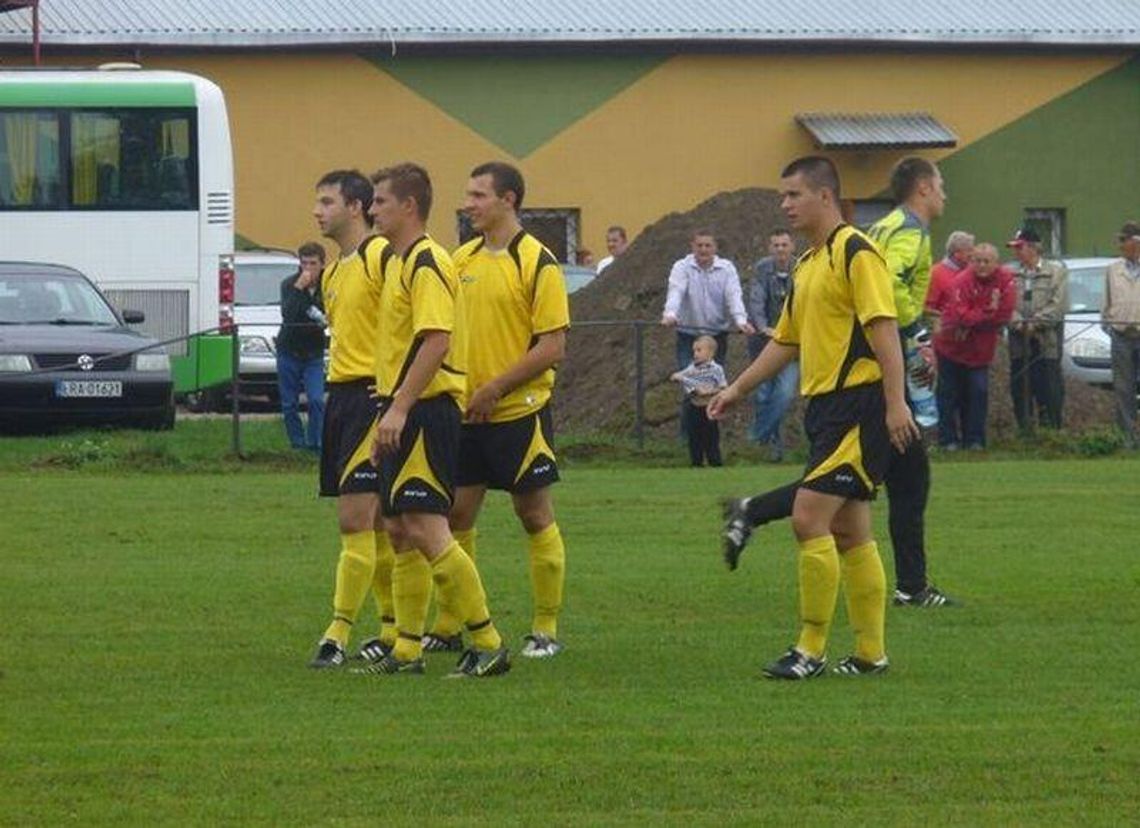 ŁKS Łazy - Bizon Jeleniec 6:1, wyniki szóstej kolejki bialskiej okręgówki