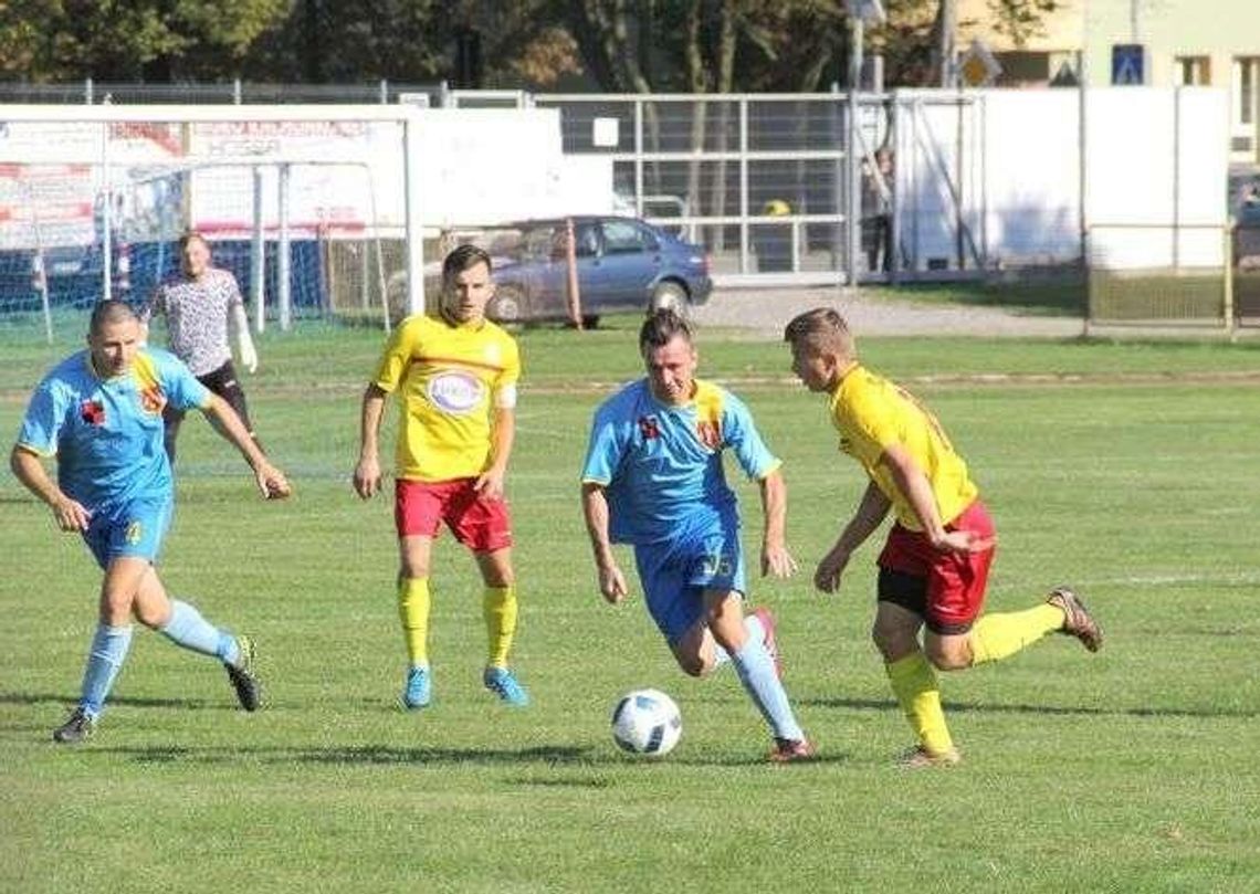 ŁKS Łazy – Huragan Międzyrzec Podlaski 2:1, wyniki 4. kolejki bialskiej okręgówki ŁKS Łazy – Huragan Międzyrzec Podlaski 2:1, wyniki 4. kolejki bialskiej okręgówki