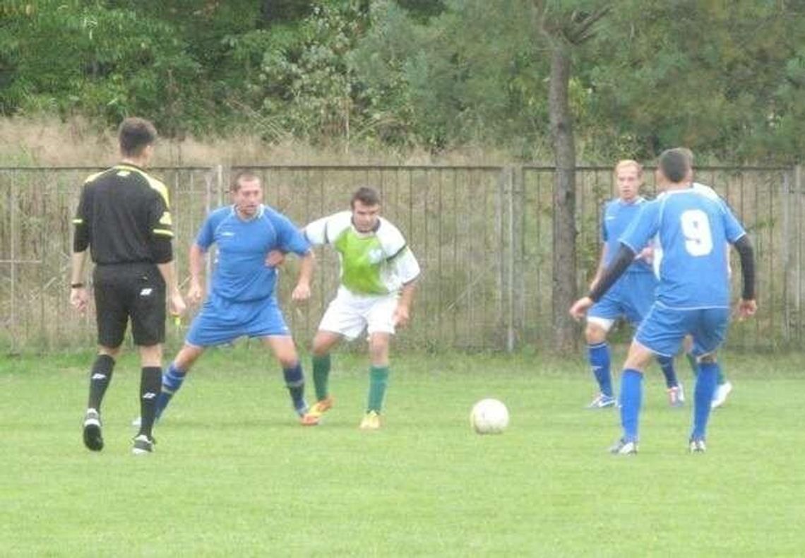 ŁKS Łazy kontra Unia Żabików w 19. kolejce bialskiej okręgówki ŁKS Łazy kontra Unia Żabików w 19. kolejce bialskiej okręgówki