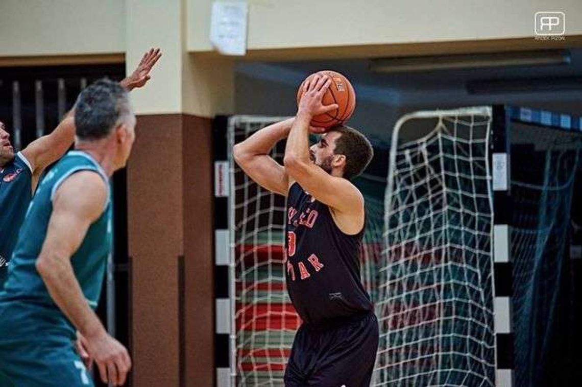 LNBA. Kadeo-Nadar nadal w grze