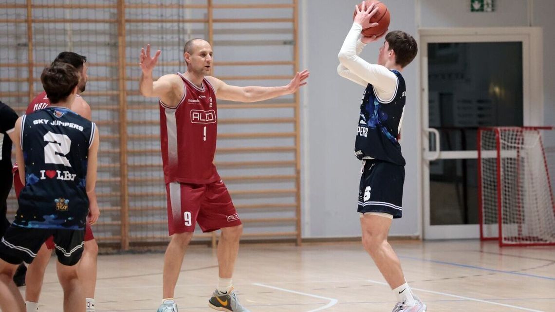 LNBA: Sky Jumpers sensacyjnie ograło Matematykę