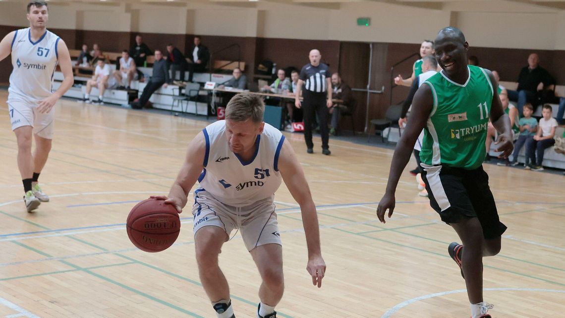 LNBA: Zmiana lidera w ostatniej chwili