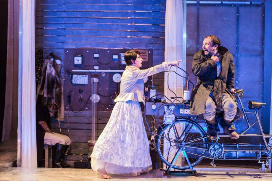 "Lód" na scenie Centrum Kultury