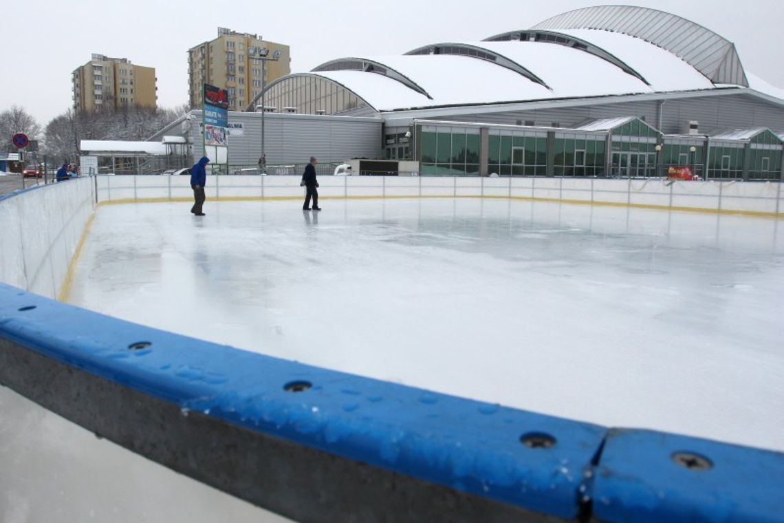 Lodowisko na Globusie czynne od dziś, promocje na Icemanii