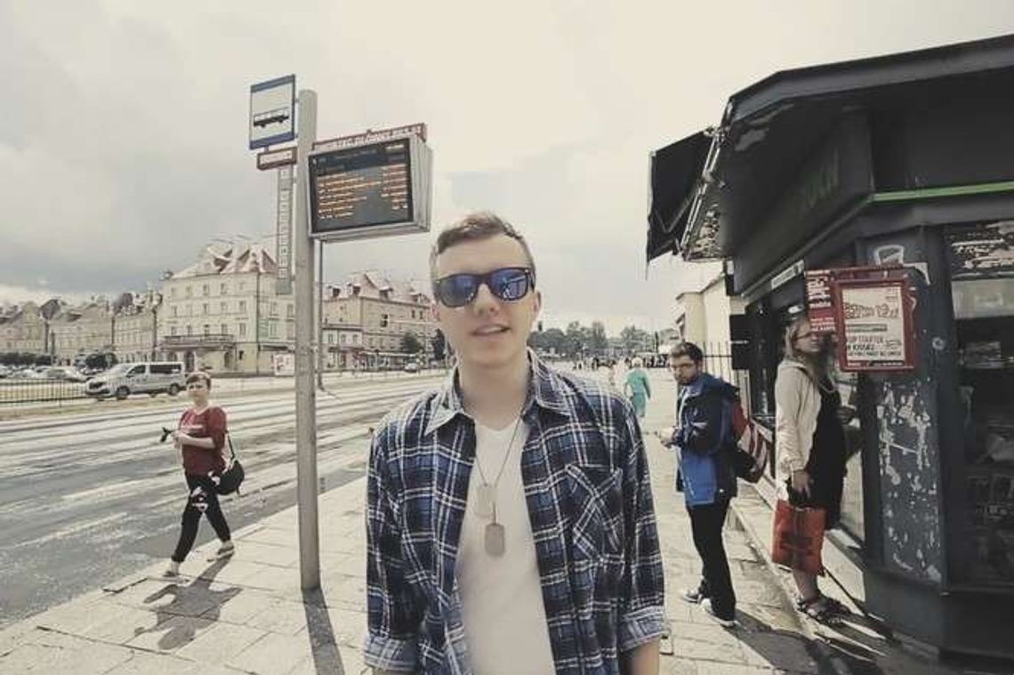 Łona i Webber oraz lubelscy gimnazjaliści i licealiści. Zobacz teledysk "Loop Lublin"