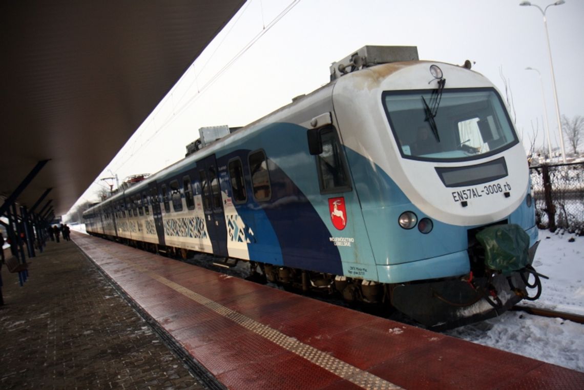 Lotnisko Lublin. Kolej nie może zarabiać na torze przez 30 lat