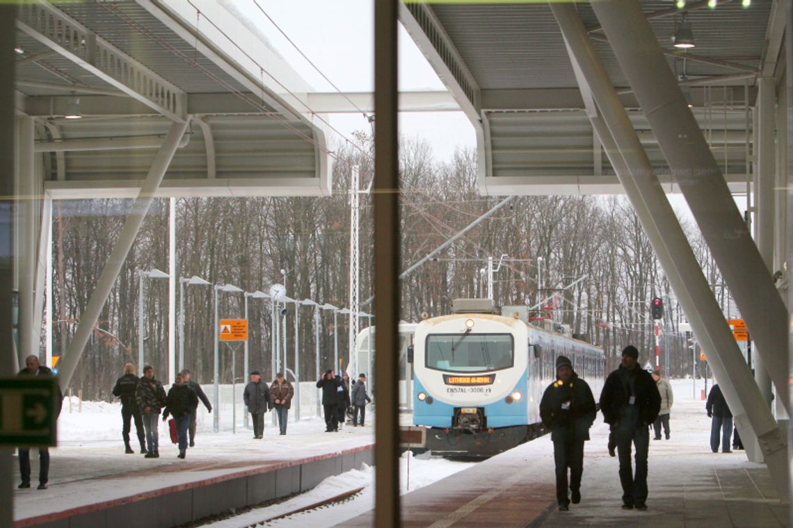 Lotnisko Lublin: Łatwiej wylecieć, trudniej dojechać Lotnisko Lublin: Łatwiej wylecieć, trudniej dojechać