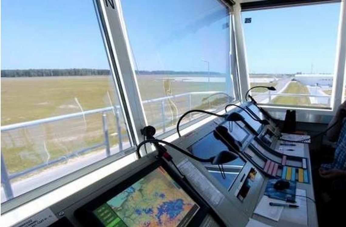 Lotnisko Lublin. Samolot nie wylądował, bo kontrolerzy skończyli pracę o 14