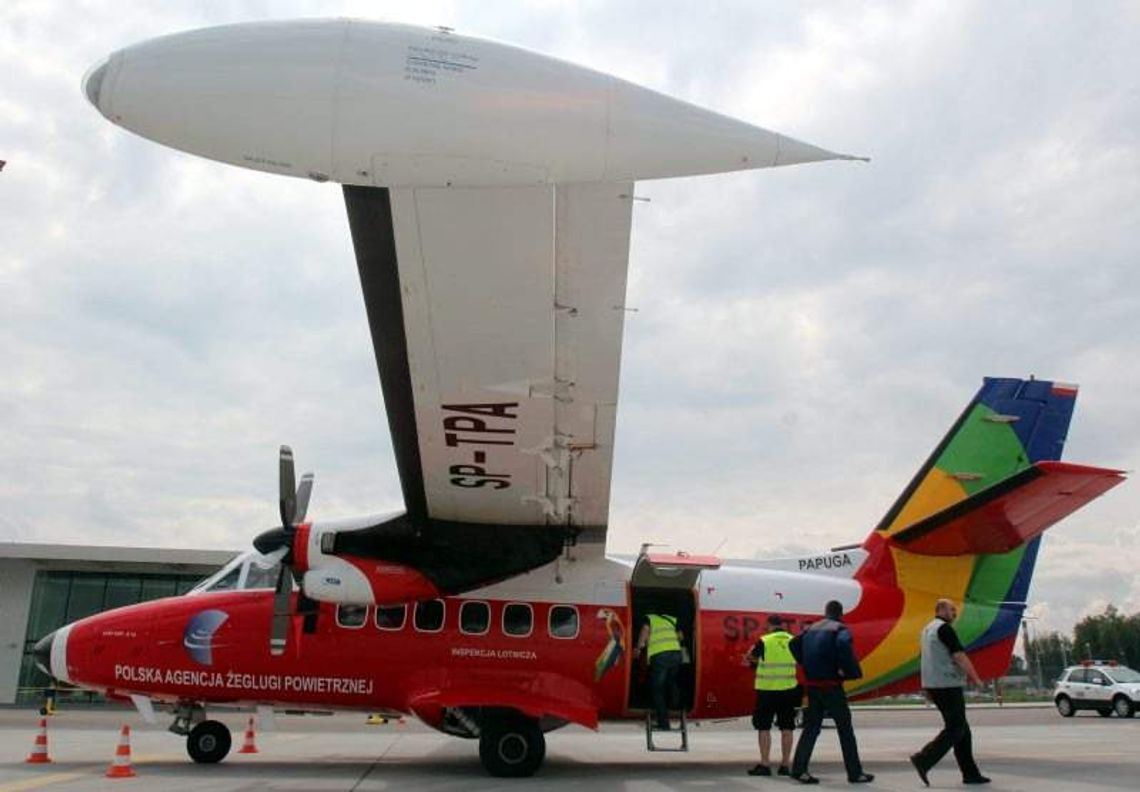 Lotnisko Lublin: Samolot \"papuga” testuje system ILS (zdjęcia) Lotnisko Lublin: Samolot \"papuga” testuje system ILS (zdjęcia)