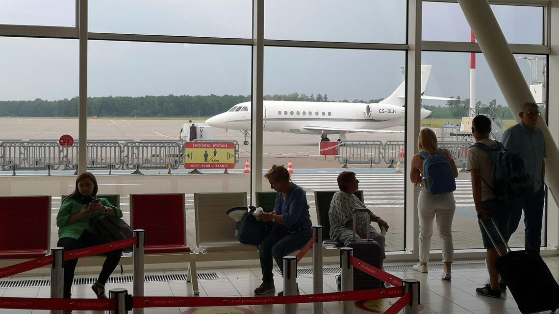 Lotnisko podsumowuje wakacje. Poprzeczka znowu podniesiona Lotnisko podsumowuje wakacje. Poprzeczka znowu podniesiona