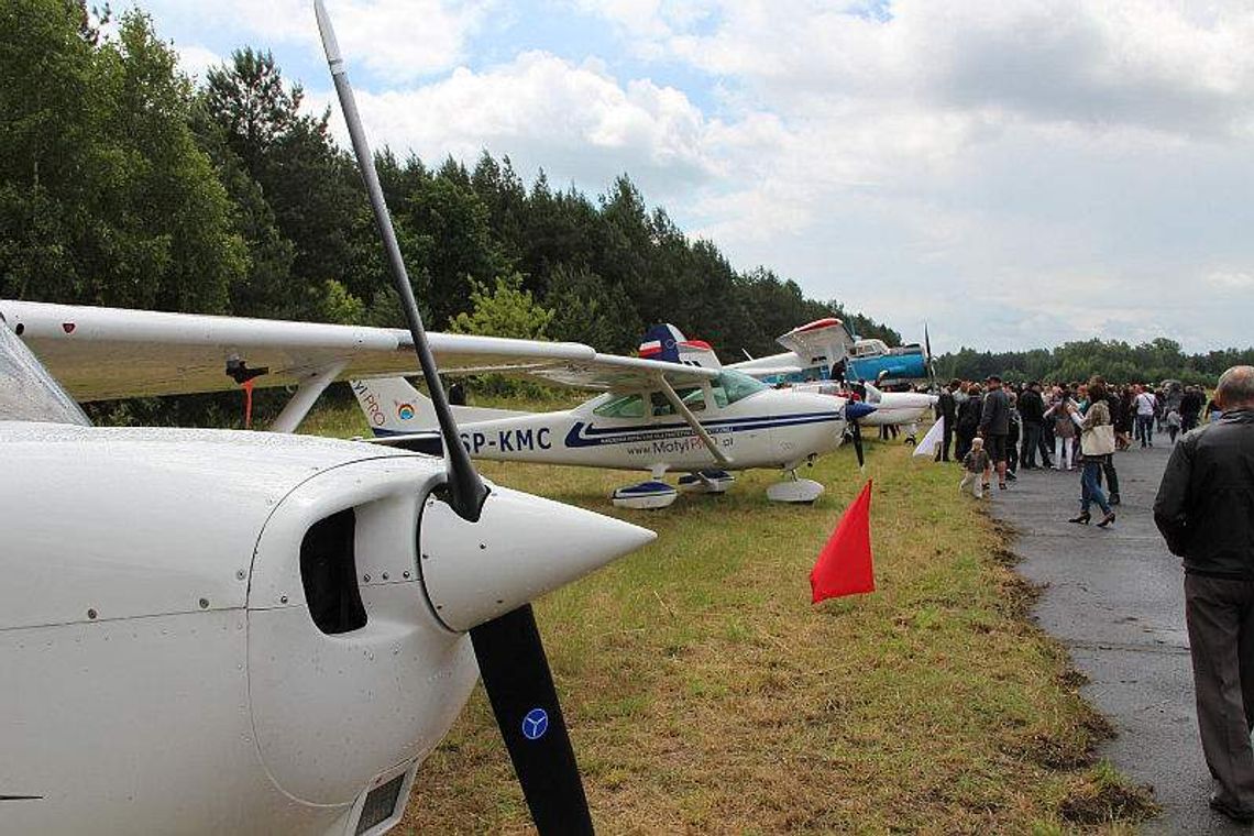 Lotnisko w Białej Podlaskiej: Dzień Otwarty, a za rok air show (zdjęcia)