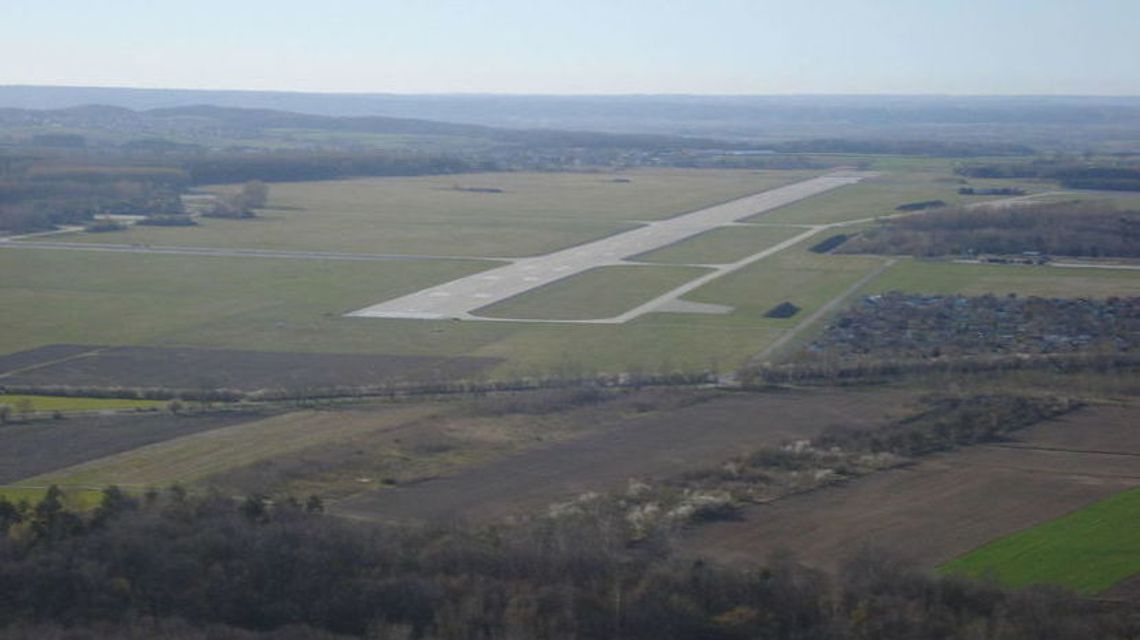 Lotnisko w Gdyni znowu na sprzedaż. Bialska firma nie zdobyła zezwoleń 