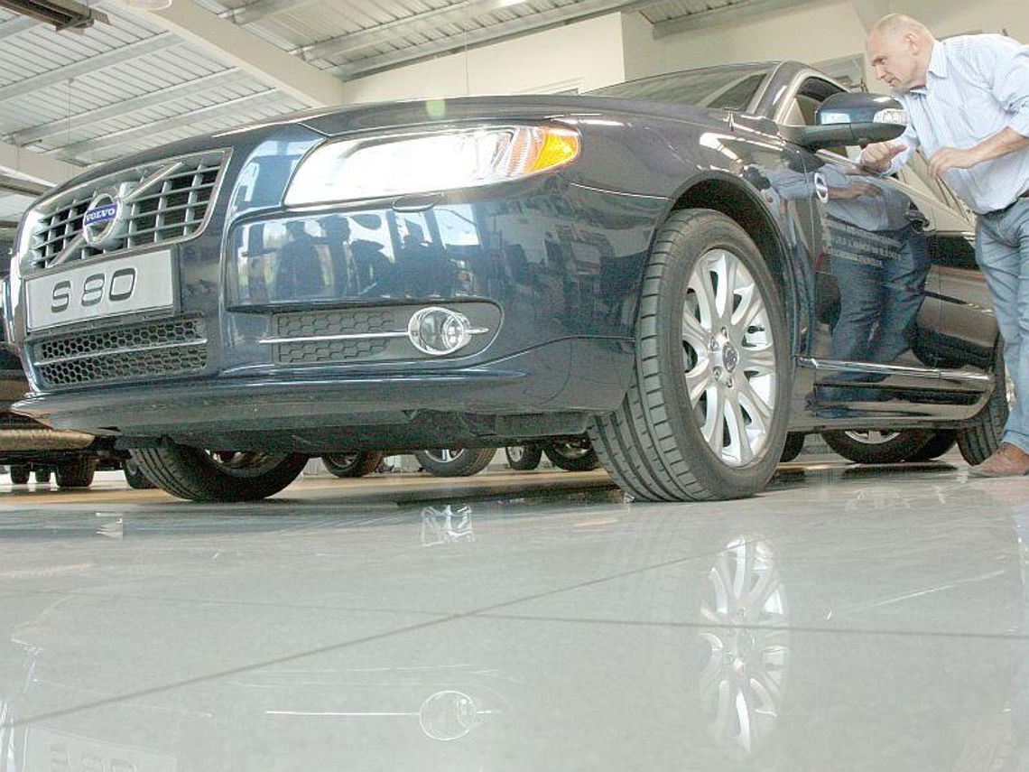 Lotnisko w Świdniku: VIP-y pojadą ekskluzywnym volvo