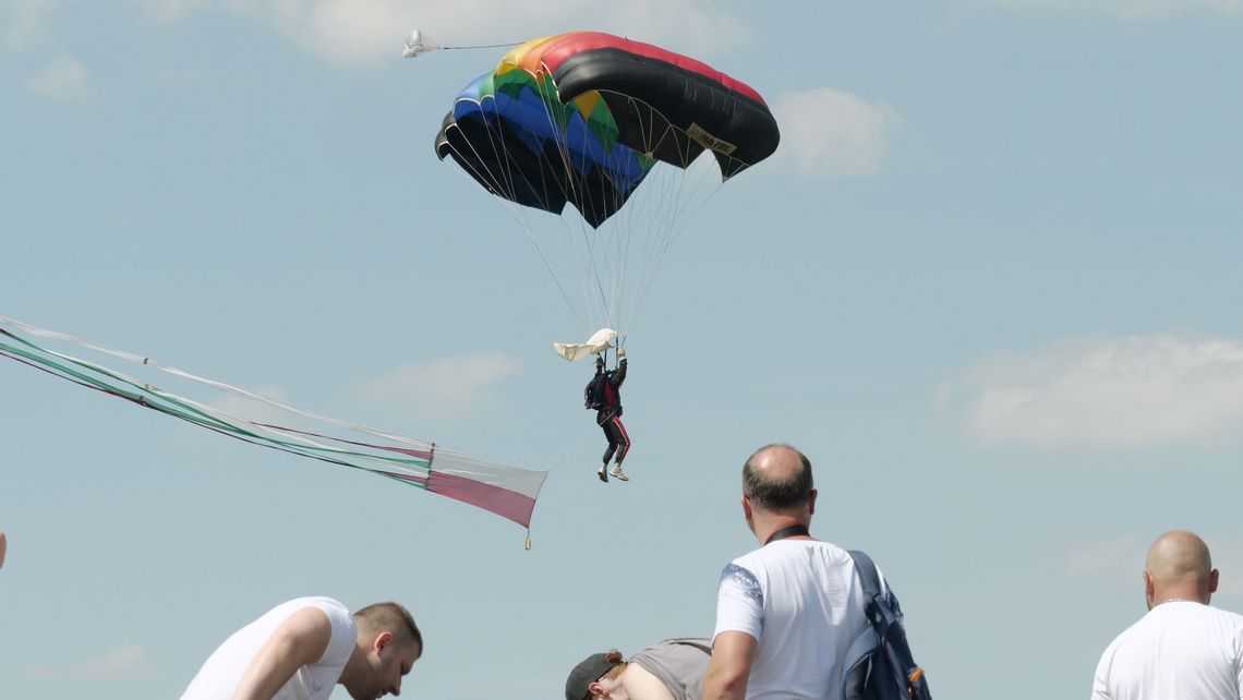 Loty, skoki i rozmowy. Zapraszamy do Radawca na Lotniczy Dzień Dziecka