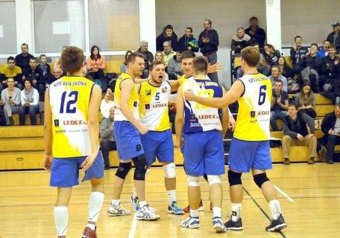LPKS PSzczółka gra z liderem, siatkarze Avii jadą do Sędziszowa LPKS PSzczółka gra z liderem, siatkarze Avii jadą do Sędziszowa