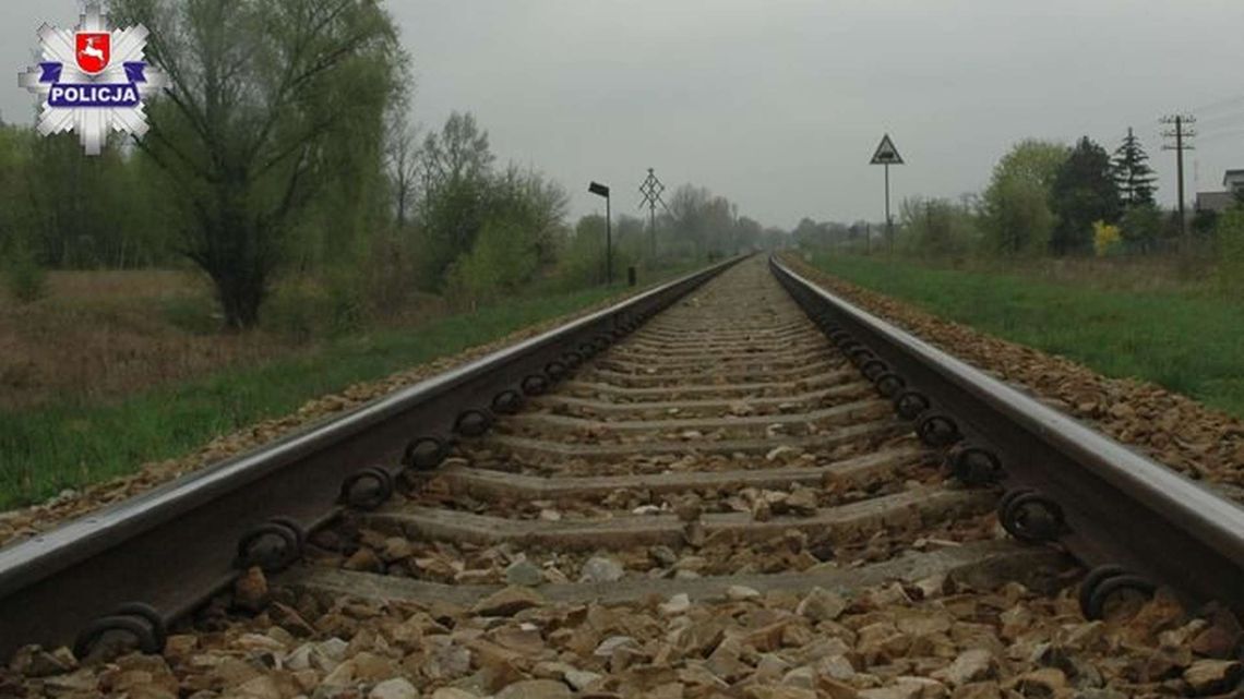 Lubartów: 48-latek przeżył zderzenie z pociągiem