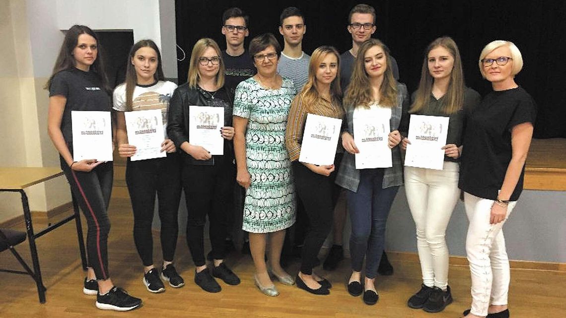 Lubartów: Certyfikaty Młodego Przedsiębiorcy rozdane